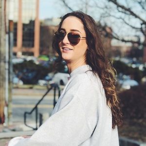 Meet your Posher, Edie